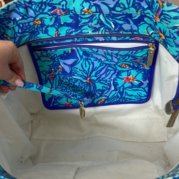 Lilly Pulitzer Tote Bag - Picture 5 of 5